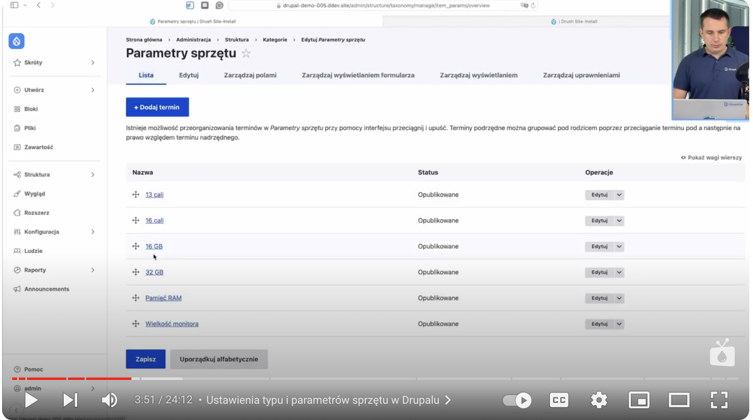 Widok parametrów sprzętu w Drupalu z takimi informacjami jak wielkość monitora i pamięć RAM.